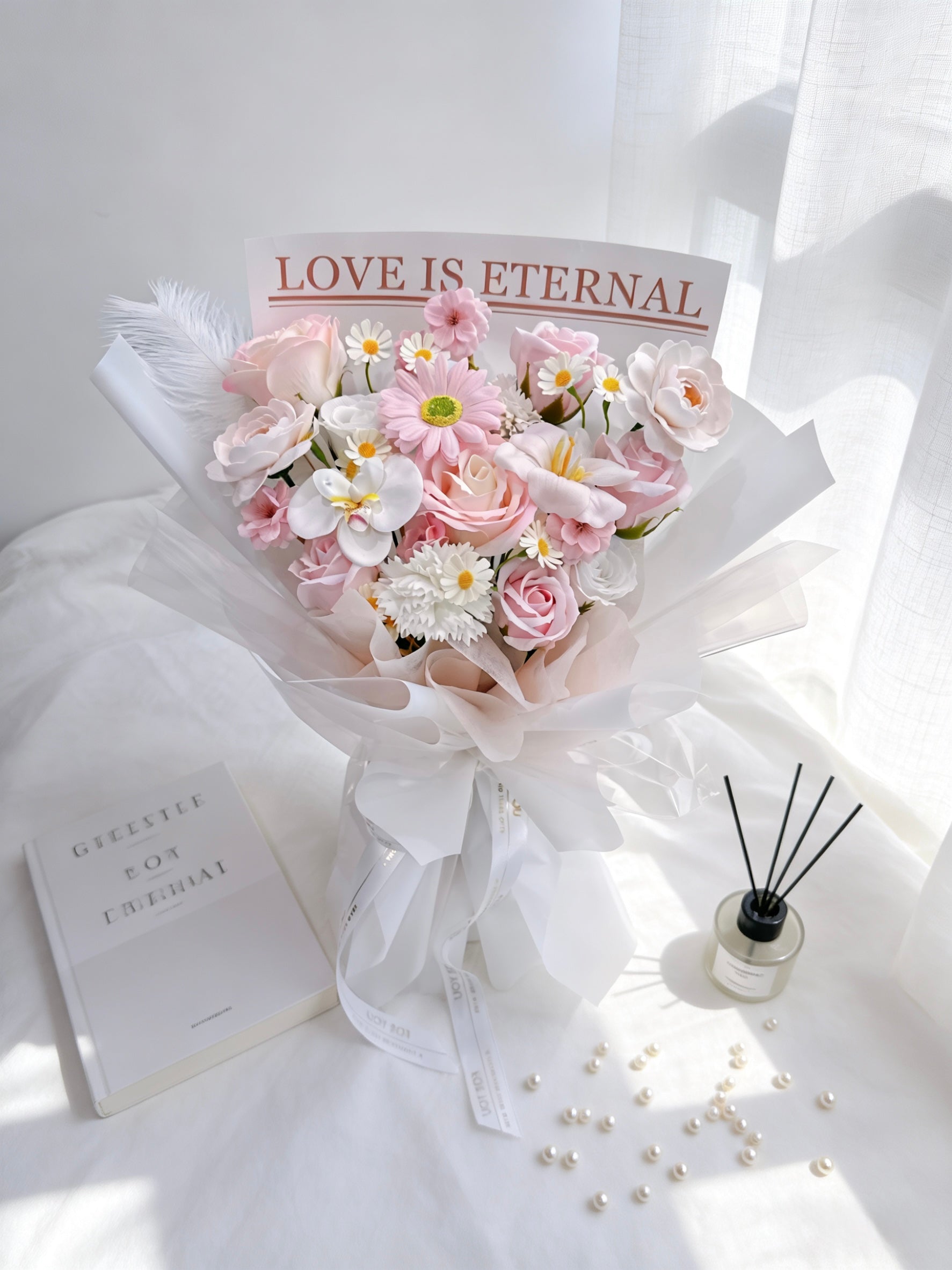 Love Is Eternal | 爱是永恒