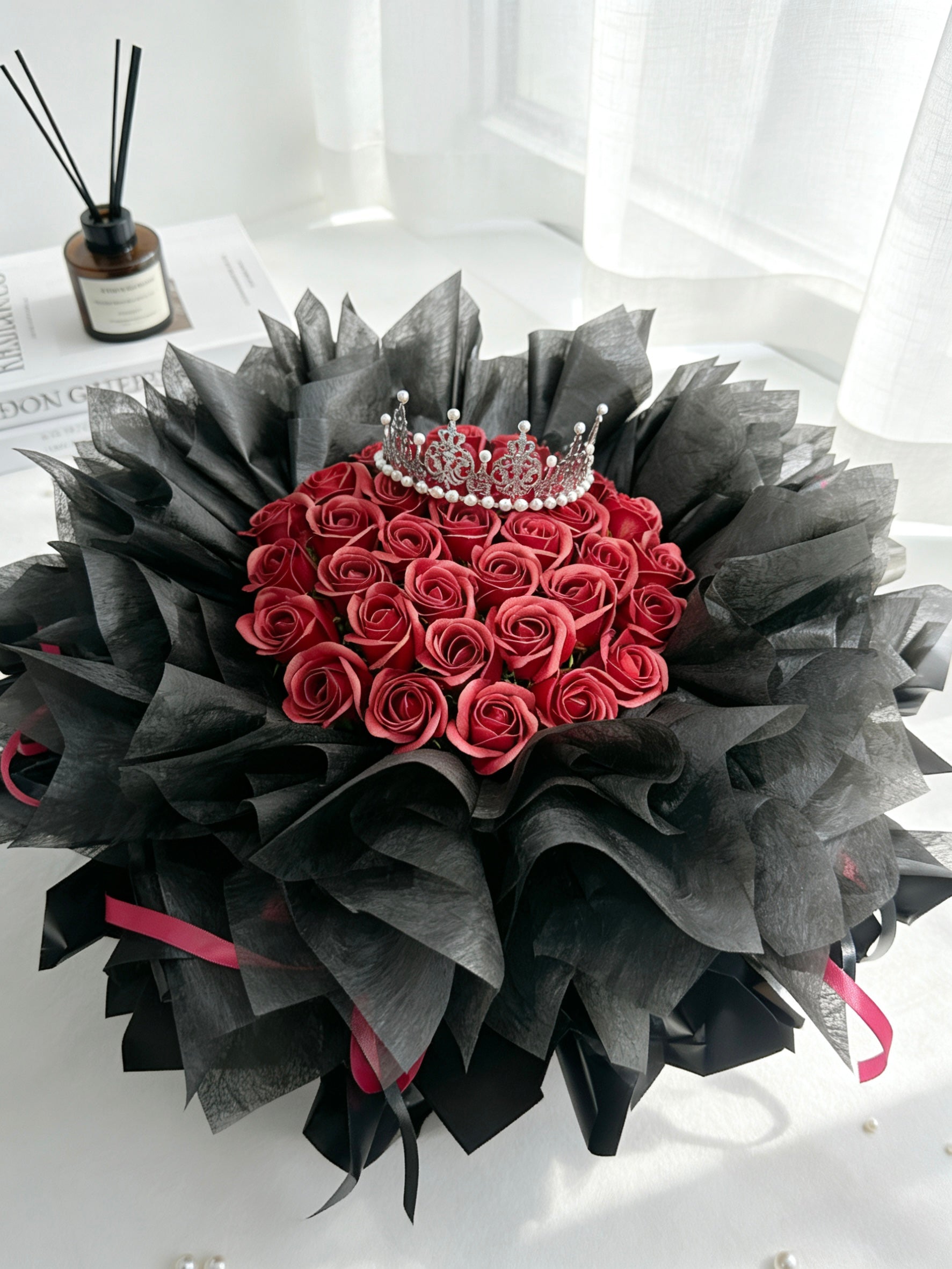 Black Crown | 黑色王冠