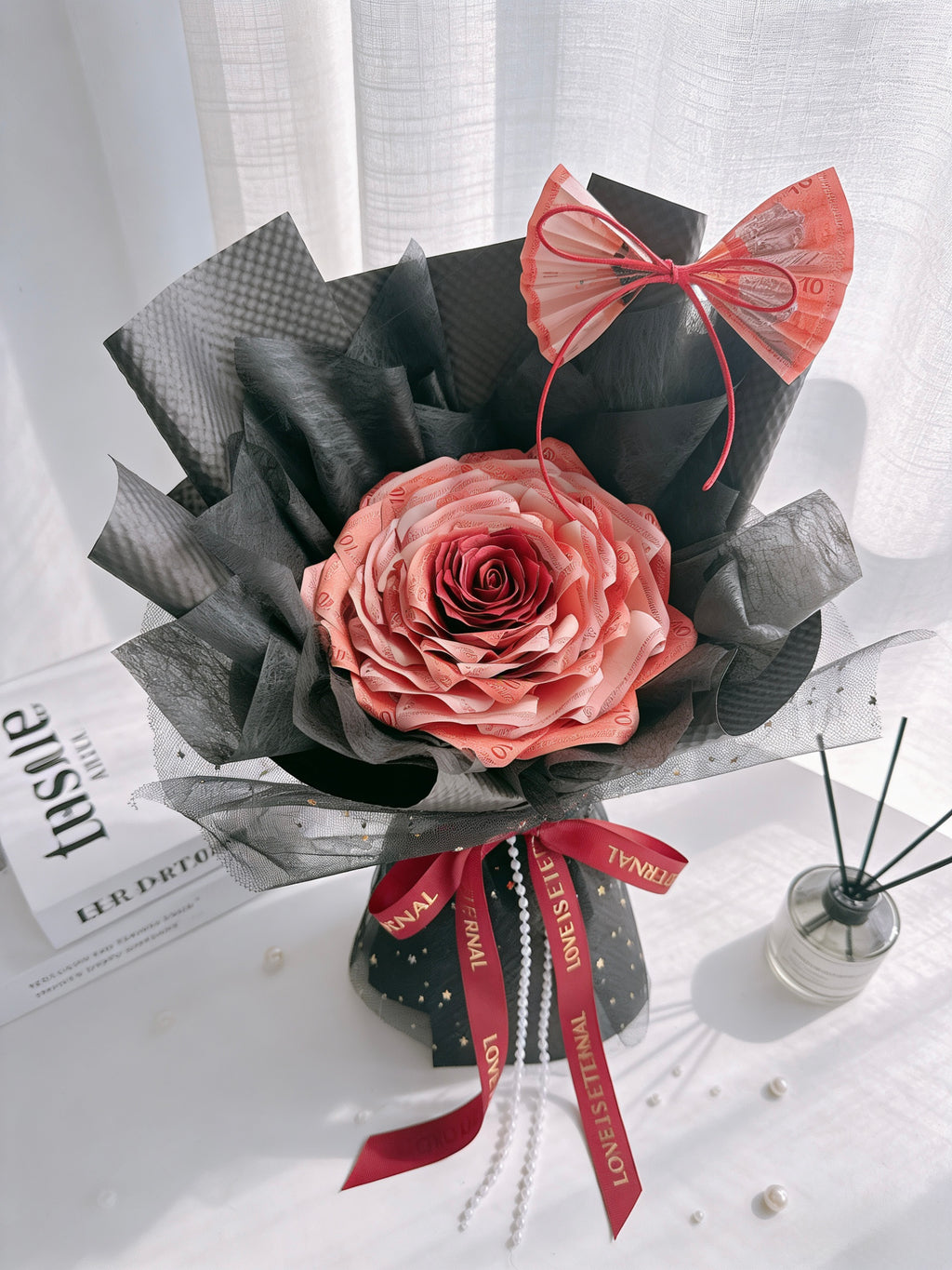 Money Money Flower | 金心玫瑰